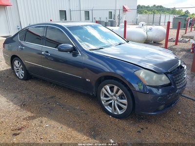 INFINITI M35 2010