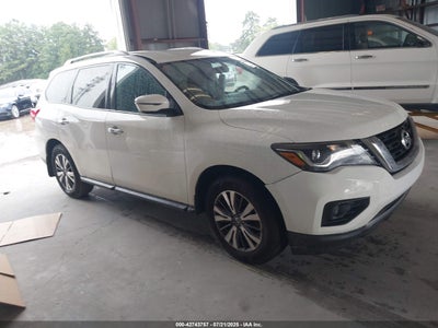 NISSAN PATHFINDER 2017