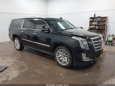 CADILLAC ESCALADE ESV 2018