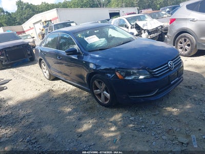VOLKSWAGEN PASSAT 2014