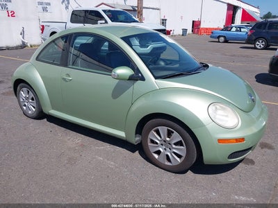 VOLKSWAGEN NEW BEETLE 2008