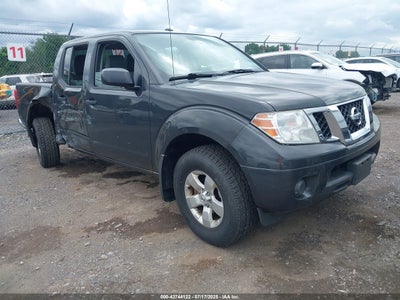 NISSAN FRONTIER 2012