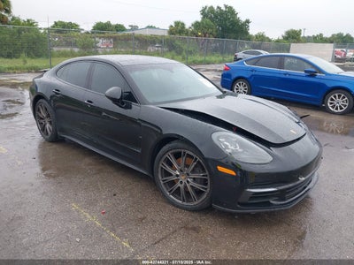 PORSCHE PANAMERA 2018