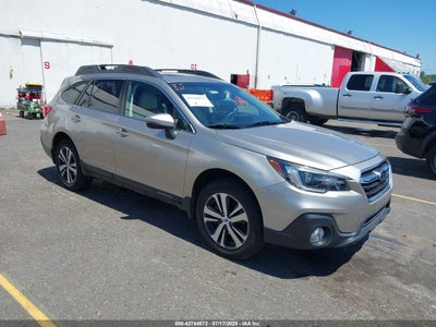 SUBARU OUTBACK 2019