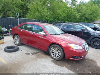 CHRYSLER 200 2013
