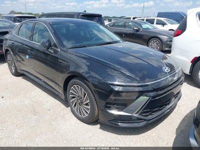 HYUNDAI SONATA HYBRID 2025