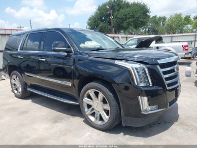 CADILLAC ESCALADE 2018