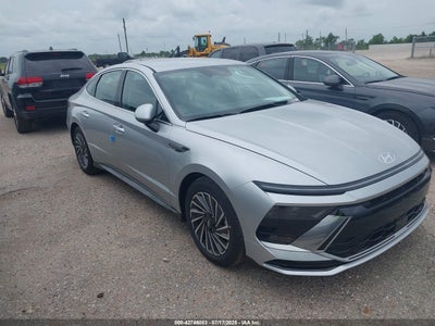 HYUNDAI SONATA HYBRID 2025
