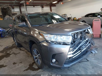 TOYOTA HIGHLANDER HYBRID 2018