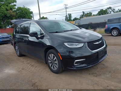 CHRYSLER PACIFICA HYBRID 2023
