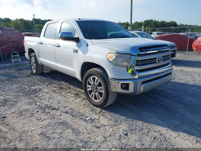 TOYOTA TUNDRA 2015