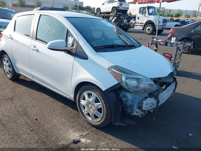 TOYOTA YARIS 2016