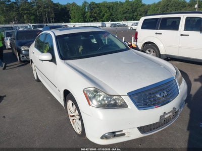 INFINITI M35 2010