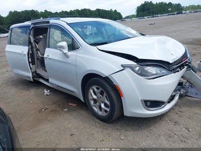 CHRYSLER PACIFICA 2020
