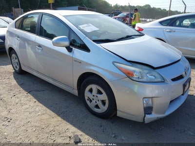 TOYOTA PRIUS 2011