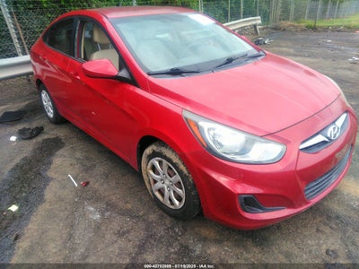 HYUNDAI ACCENT 2012