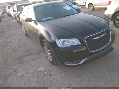 CHRYSLER 300 2015