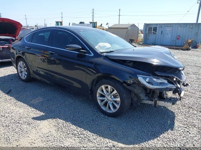 CHRYSLER 200 2015