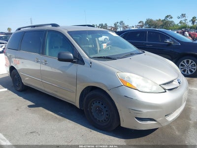 TOYOTA SIENNA 2009
