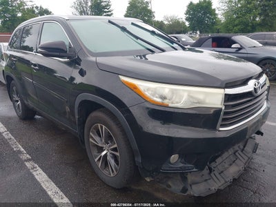 TOYOTA HIGHLANDER 2016