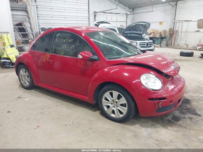 VOLKSWAGEN NEW BEETLE 2008