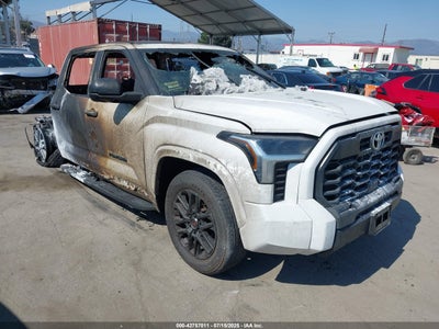 TOYOTA TUNDRA 2024