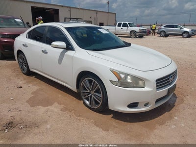 NISSAN MAXIMA 2009