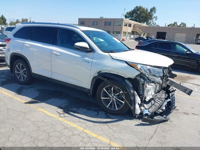 TOYOTA HIGHLANDER HYBRID 2019