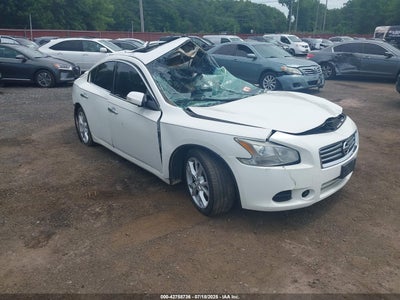 NISSAN MAXIMA 2012
