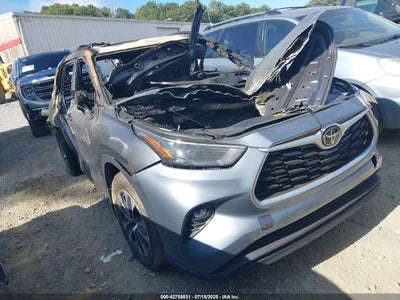 TOYOTA HIGHLANDER 2023