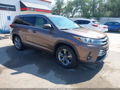 TOYOTA HIGHLANDER 2017