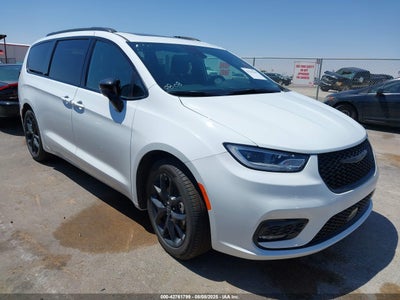CHRYSLER PACIFICA 2025