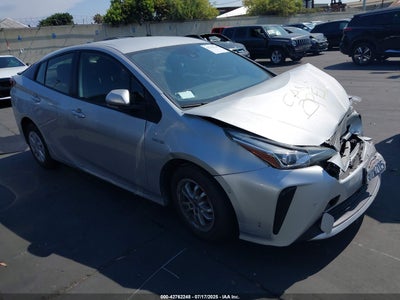 TOYOTA PRIUS 2021