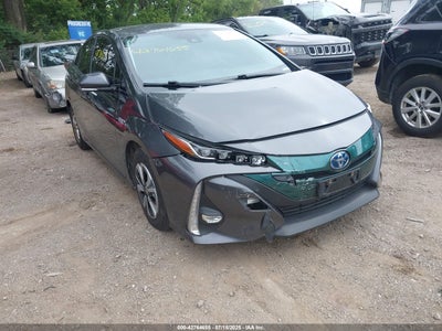 TOYOTA PRIUS PRIME 2017