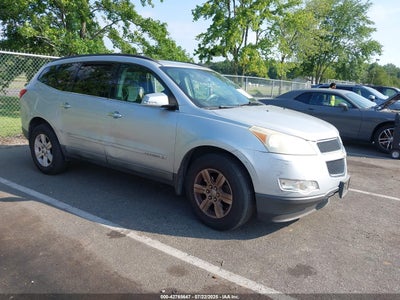 CHEVROLET TRAVERSE 2009