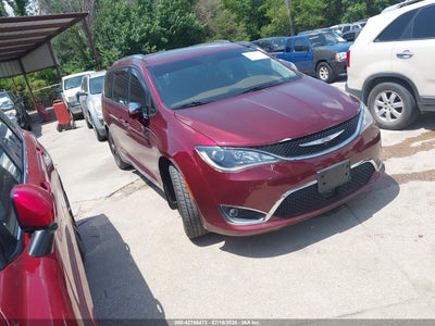 CHRYSLER PACIFICA 2017