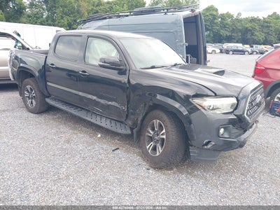 TOYOTA TACOMA 2018