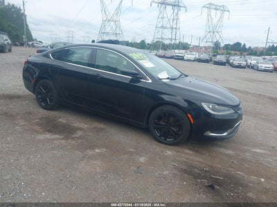 CHRYSLER 200 2015