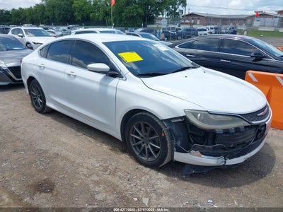 CHRYSLER 200 2016
