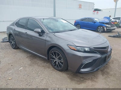 TOYOTA CAMRY 2024