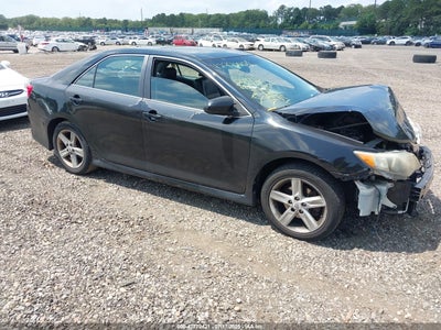 TOYOTA CAMRY 2012