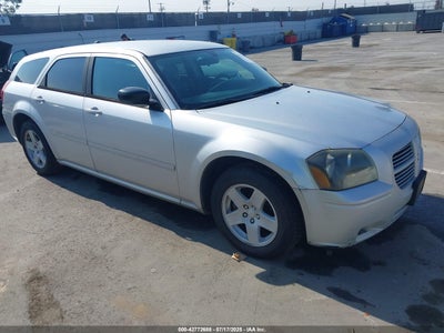 DODGE MAGNUM 2005