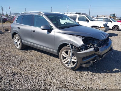 VOLKSWAGEN TOUAREG 2011