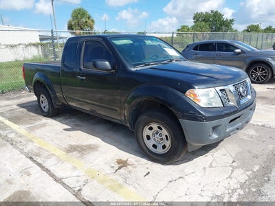 NISSAN FRONTIER 2016