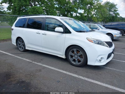 TOYOTA SIENNA 2017