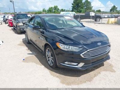 FORD FUSION HYBRID 2017