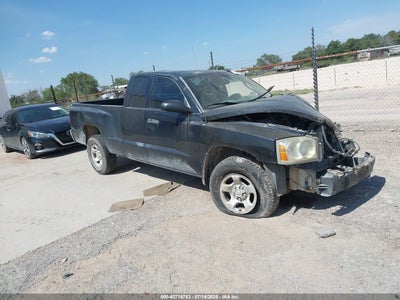 DODGE DAKOTA 2005