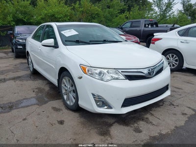 TOYOTA CAMRY 2013