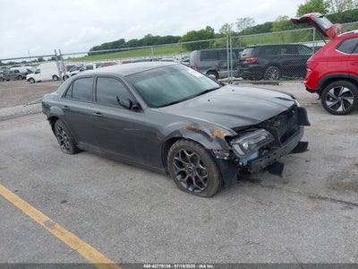 CHRYSLER 300 2018