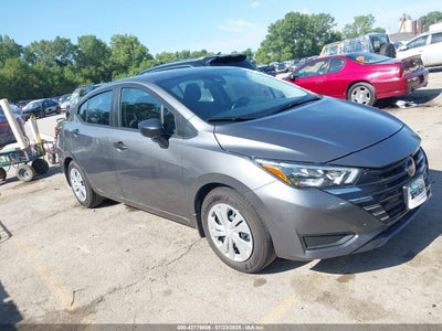 NISSAN VERSA 2025